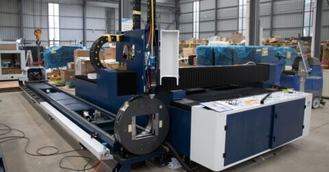 Maximizing Equipment Uptime in Heavy Machinery & Manufacturing